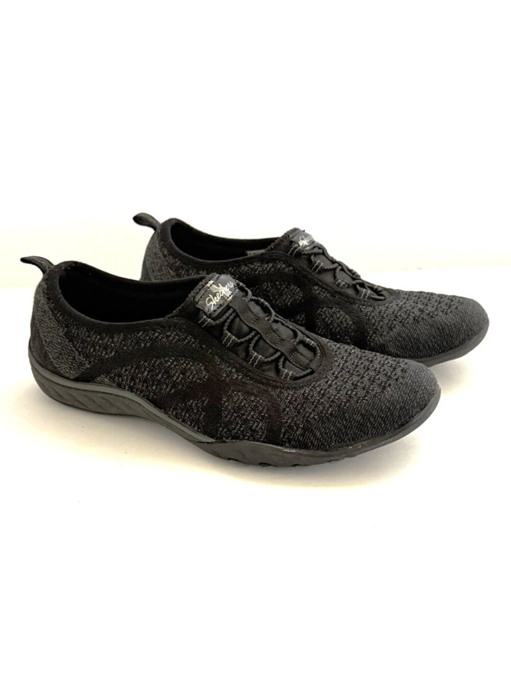 Skechers Women's Breathe Easy Fortune Knit Sneakers 7.5 Black Slip On Mesh